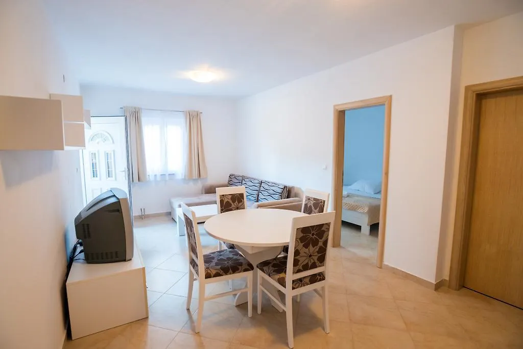 Rujno Apartments Starigrad Paklenica